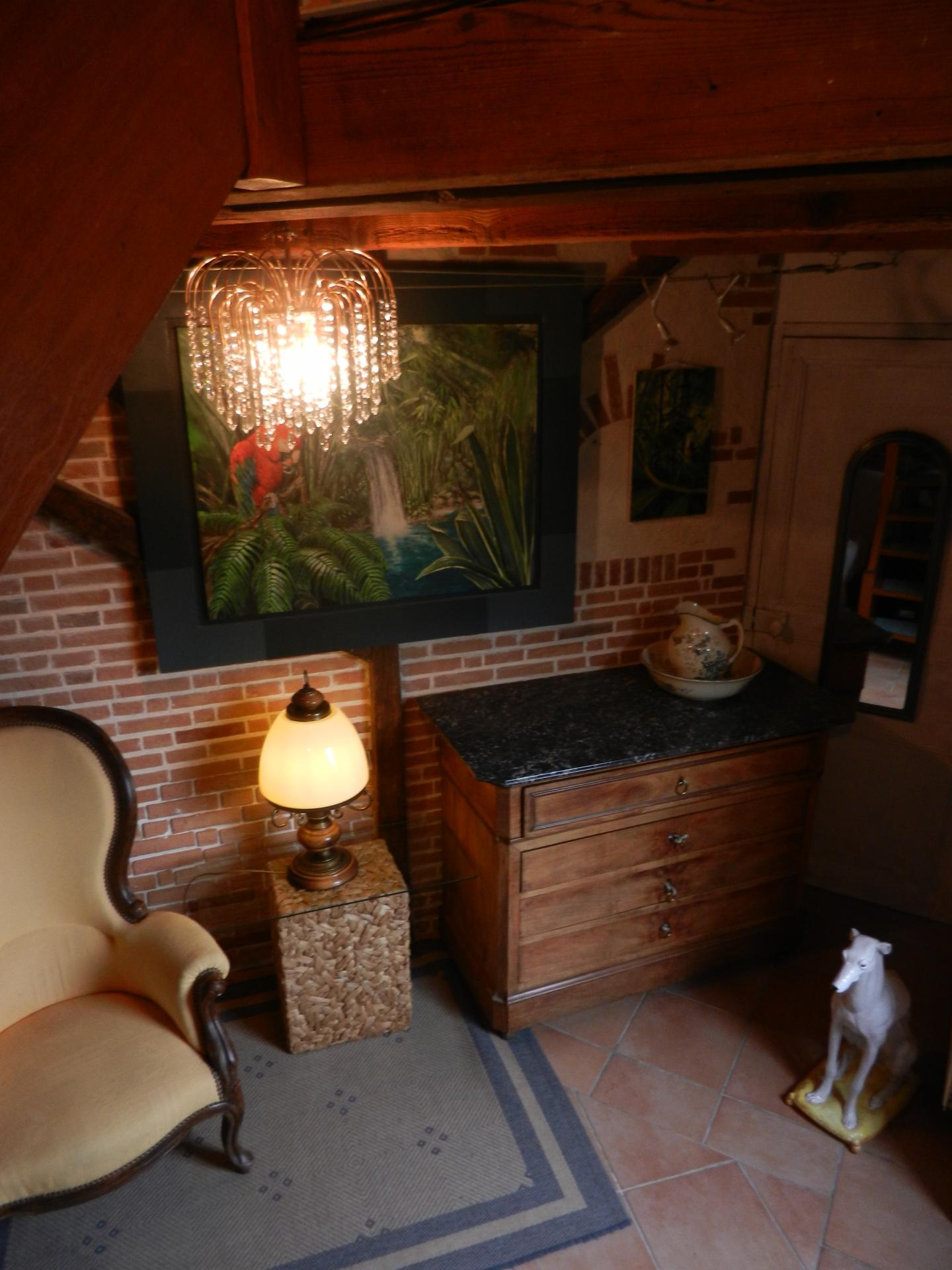 Un petit espace bibliothèque, jeux, documentation